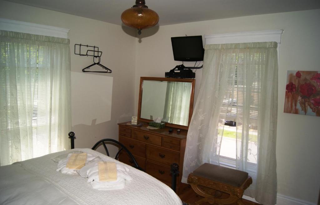 ווינדזור Ye Olde Walkerville Bed & Breakfast חדר תמונה